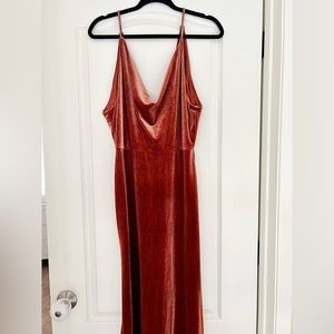 Velvet Sullivan Dress (English Rose color)